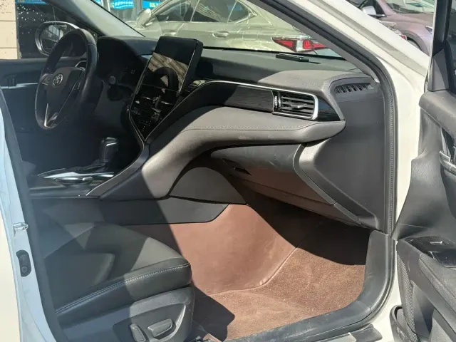 Toyota Camry — Фото автомобиля 7