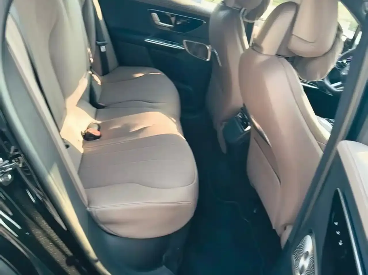 Mercedes-Benz Mercedes-Benz EQE SUV 2024 500 4MATIC Flagship Edition — Фото автомобиля 9