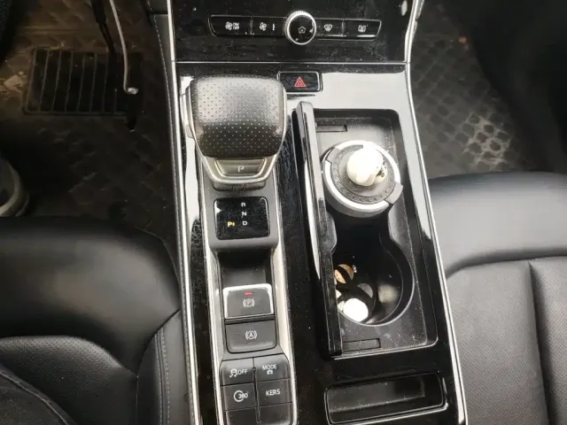 Roewe Feifan ER6 — Фото автомобиля 10