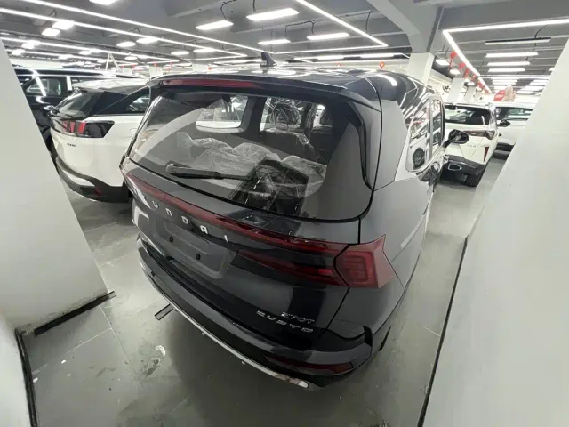 Hyundai Custo — Фото автомобиля 4
