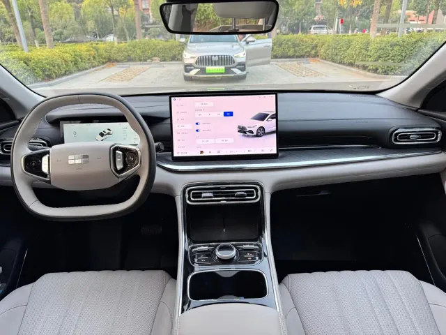 Geely Galaxy Stellar 6 — Фото автомобиля 5