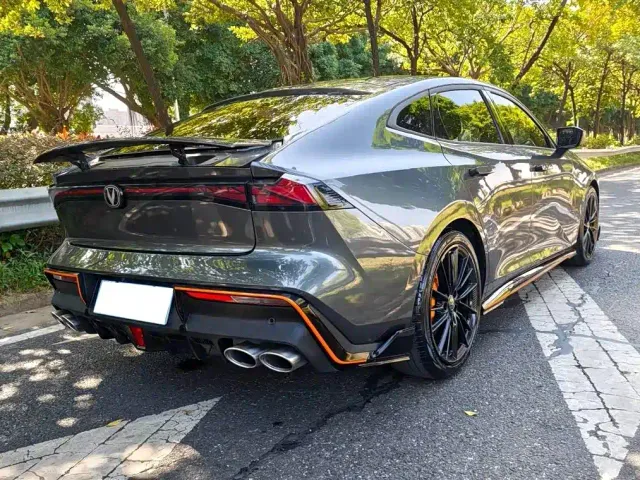 Changan Changan UNI-V 2022 1.5T Sport Edition — Фото автомобиля 11