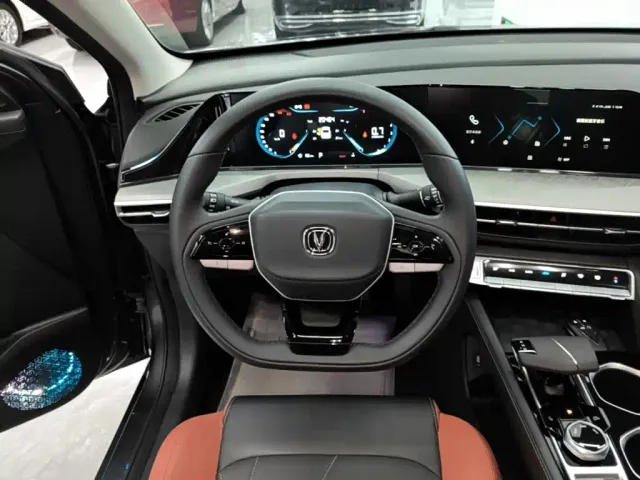 Changan Eado — Фото автомобиля 9