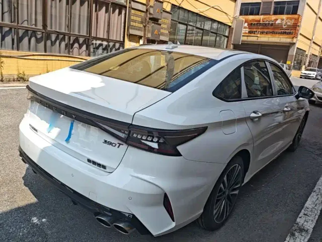 Chery Arrizo 8 — Фото автомобиля 6