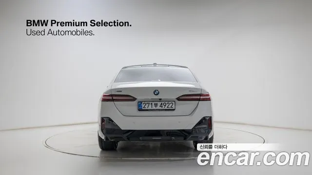 BMW 5 Series G60 — Фото автомобиля 4