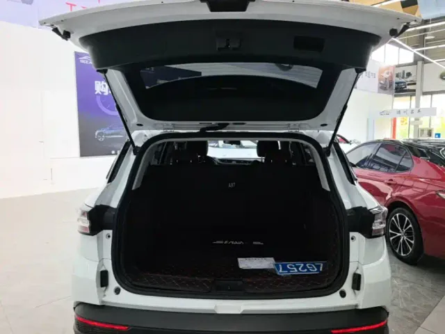 Dongfeng Fengshen AX7 — Фото автомобиля 14