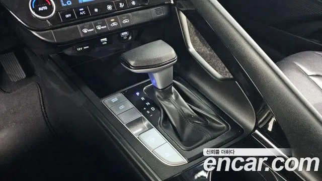Hyundai AVANTE Smart — Фото автомобиля 9