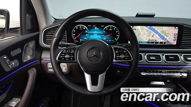 Mercedes-Benz GLE-Class — Фото автомобиля 13