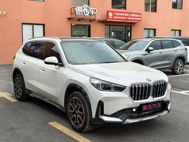 BMW X1 — Фото автомобиля 3
