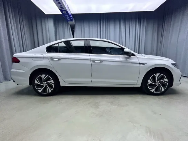 Volkswagen Bora — Фото автомобиля 5