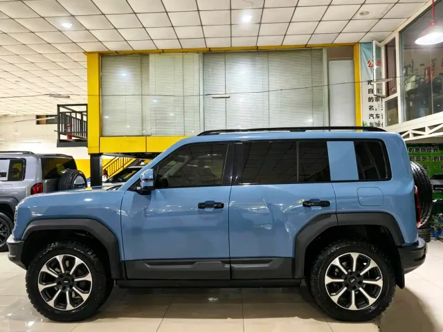 BYD FangChengBao Leopard 5 — Фото автомобиля 6