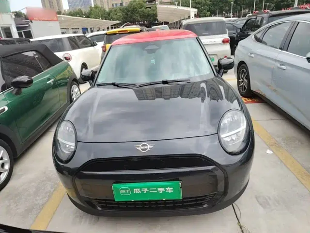 MINI Cooper — Фото автомобиля 2