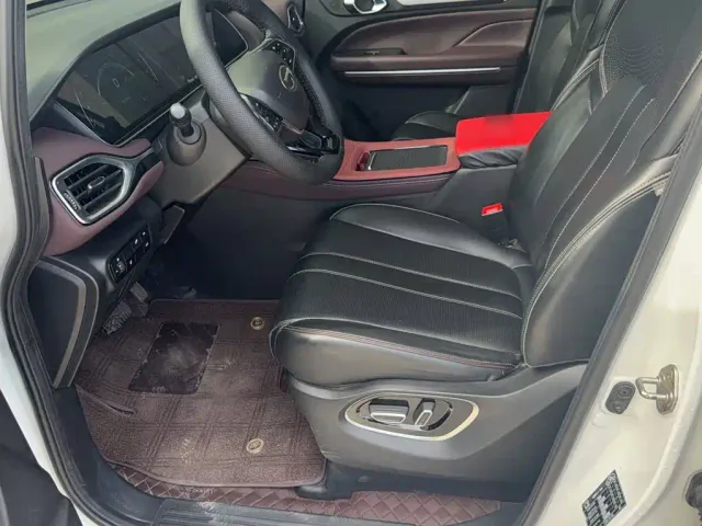 GAC Trumpchi M6 — Фото автомобиля 19