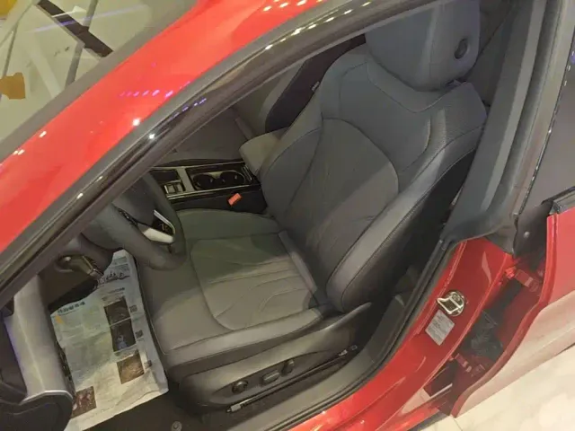 Volkswagen Lamando 2025 Lamando L 2.0T Base — Фото автомобиля 14