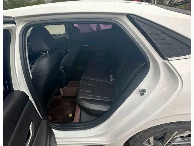 Hyundai Elantra — Фото автомобиля 14