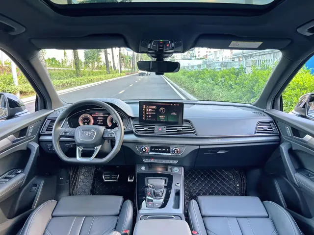 Audi Q5L — Фото автомобиля 5