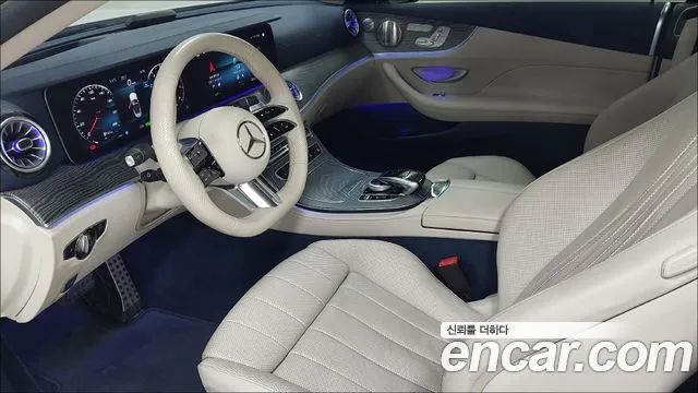 Mercedes-Benz E-Class — Фото автомобиля 14
