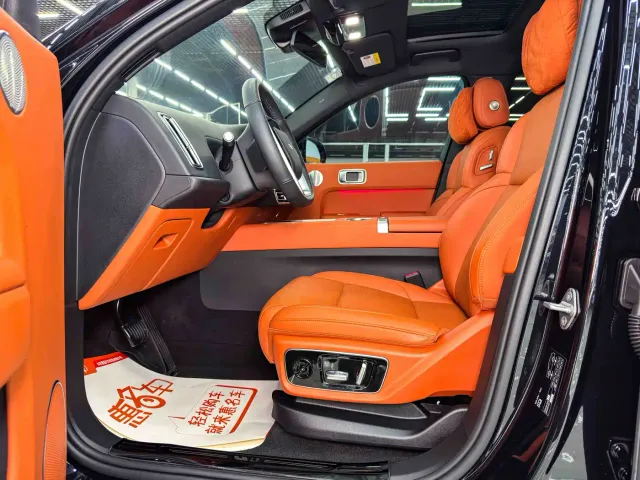 Li Auto L7 — Фото автомобиля 8