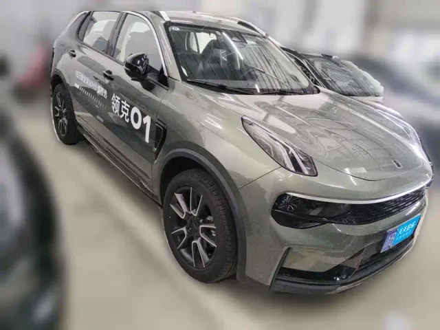 Lynk & Co 01 — Фото автомобиля 3