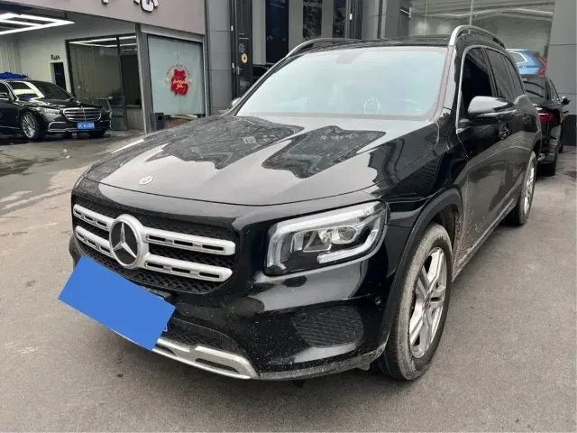 Фотография автомобиля — Mercedes-Benz GLB-Class