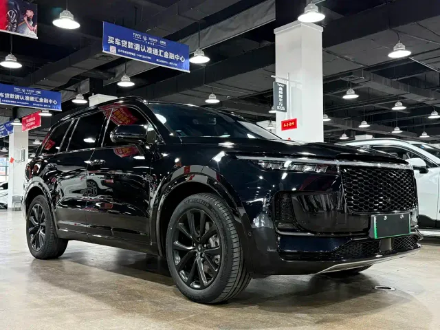 Li Auto ONE — Фото автомобиля 3