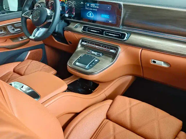 Mercedes-Benz V-Class — Фото автомобиля 7