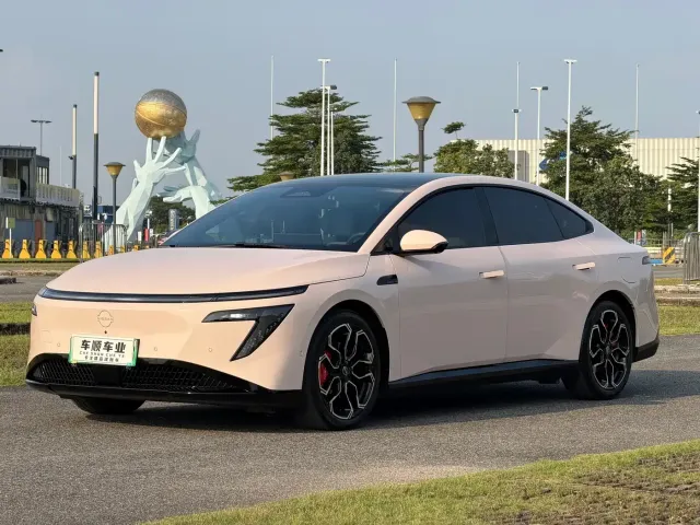 Фотография автомобиля — Nissan N7