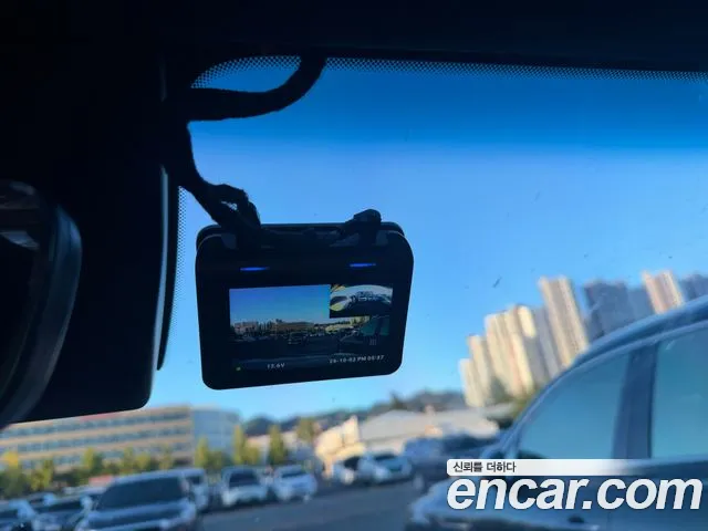 Genesis GV70 — Фото автомобиля 17