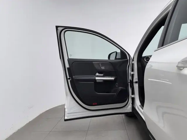 Mercedes-Benz GLA-Class — Фото автомобиля 8