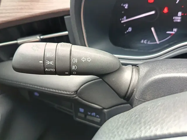 Toyota Avalon — Фото автомобиля 16