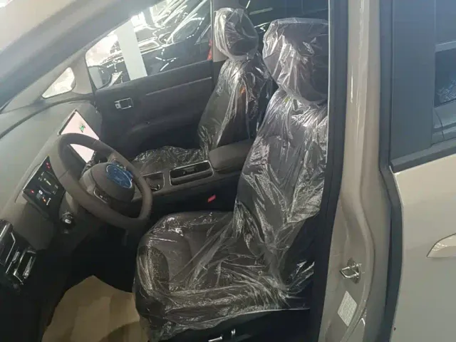 Wuling Starlight 730 — Фото автомобиля 14