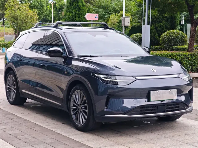 Leapmotor C11 — Фото автомобиля 3