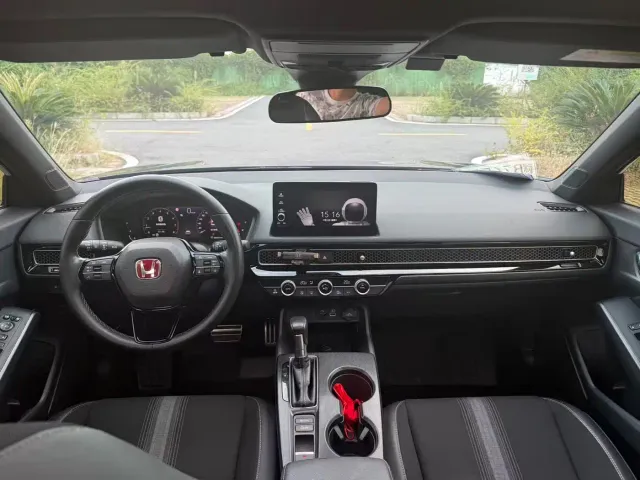 Honda Civic — Фото автомобиля 5