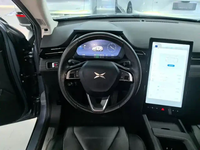 Xpeng G3 — Фото автомобиля 10