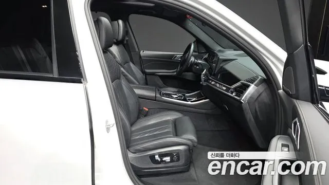 BMW X5 xDrive 40i M Sport — Фото автомобиля 9