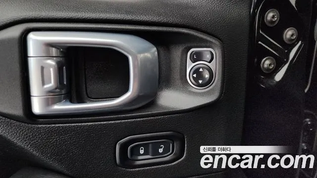 Jeep Wrangler JL — Фото автомобиля 28