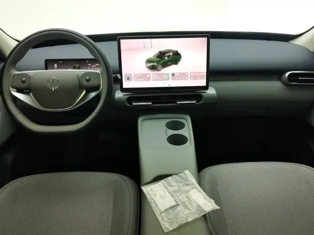 Leapmotor A10 — Фото автомобиля 12