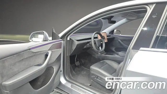 Tesla Model Y — Фото автомобиля 15