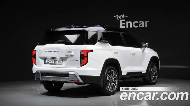 KG_Mobility_Ssangyong Torres Бензин 1.5 2WD — Фото автомобиля 2