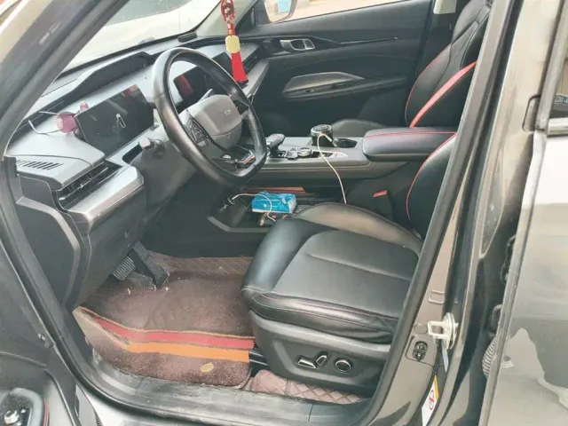Changan Z6 — Фото автомобиля 7