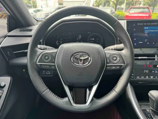 Toyota Avalon — Фото автомобиля 20