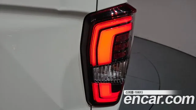 KG_Mobility_Ssangyong Rexton Новый Rexton Sport Khan Дизель 2.2 4WD — Фото автомобиля 22