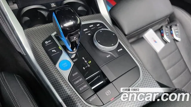 BMW i4 — Фото автомобиля 7