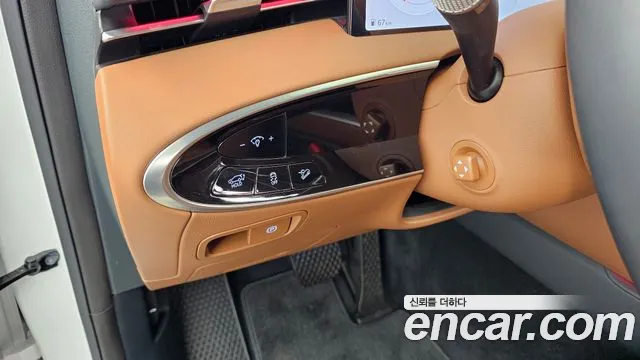 Genesis GV70 2.5T Бензин 2WD — Фото автомобиля 25