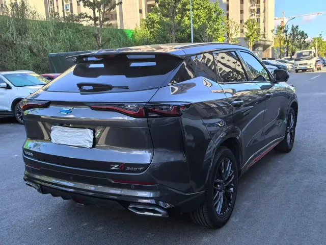 Changan Z6 — Фото автомобиля 5