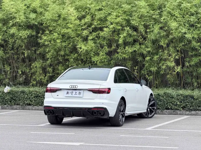 Audi A4L — Фото автомобиля 9