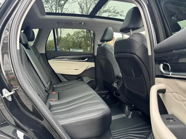 Geely Xingyue L — Фото автомобиля 18