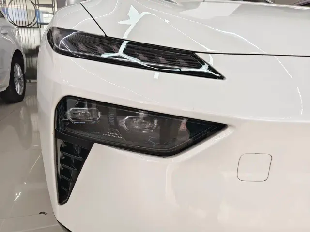 Dongfeng eπ 007 — Фото автомобиля 17