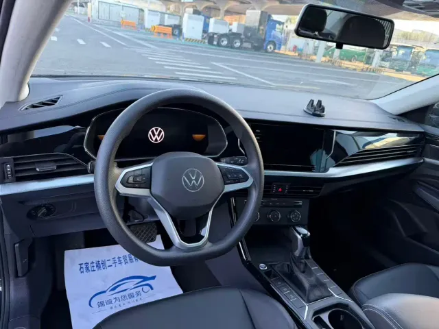 Volkswagen Passat — Фото автомобиля 10