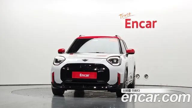 Фотография автомобиля — Mini Aceman